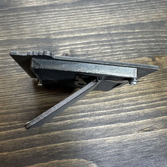 Vintage Miniature Pewter Picture Frame Cat Sitting in Window 3"x2.25" No Glass - Picture 6 of 9